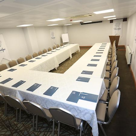 Familya Otel Erbaa Extérieur photo