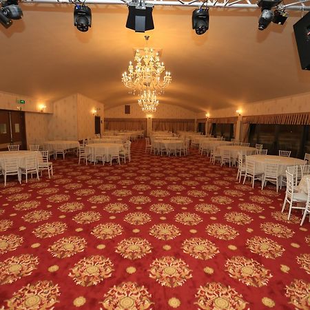 Familya Otel Erbaa Extérieur photo