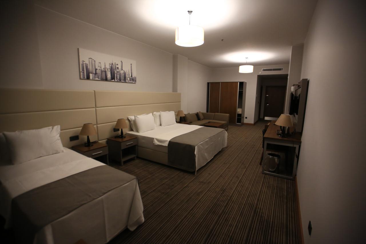Familya Otel Erbaa Extérieur photo