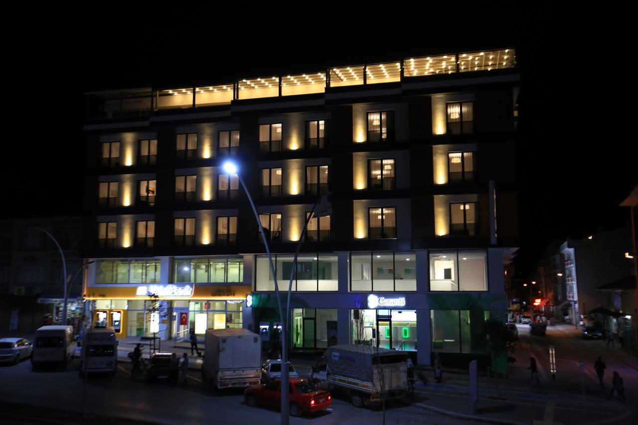 Familya Otel Erbaa Extérieur photo