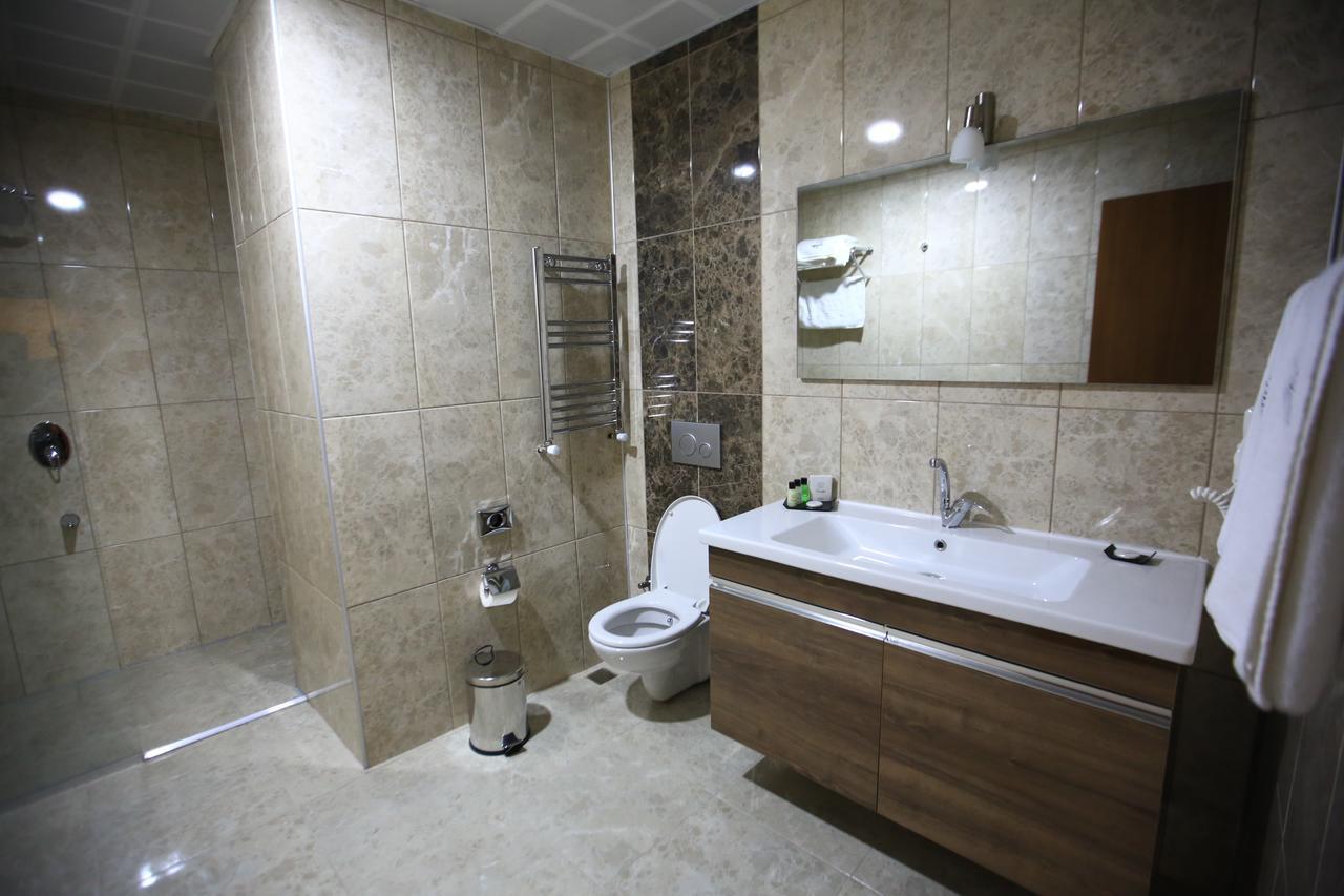 Familya Otel Erbaa Extérieur photo