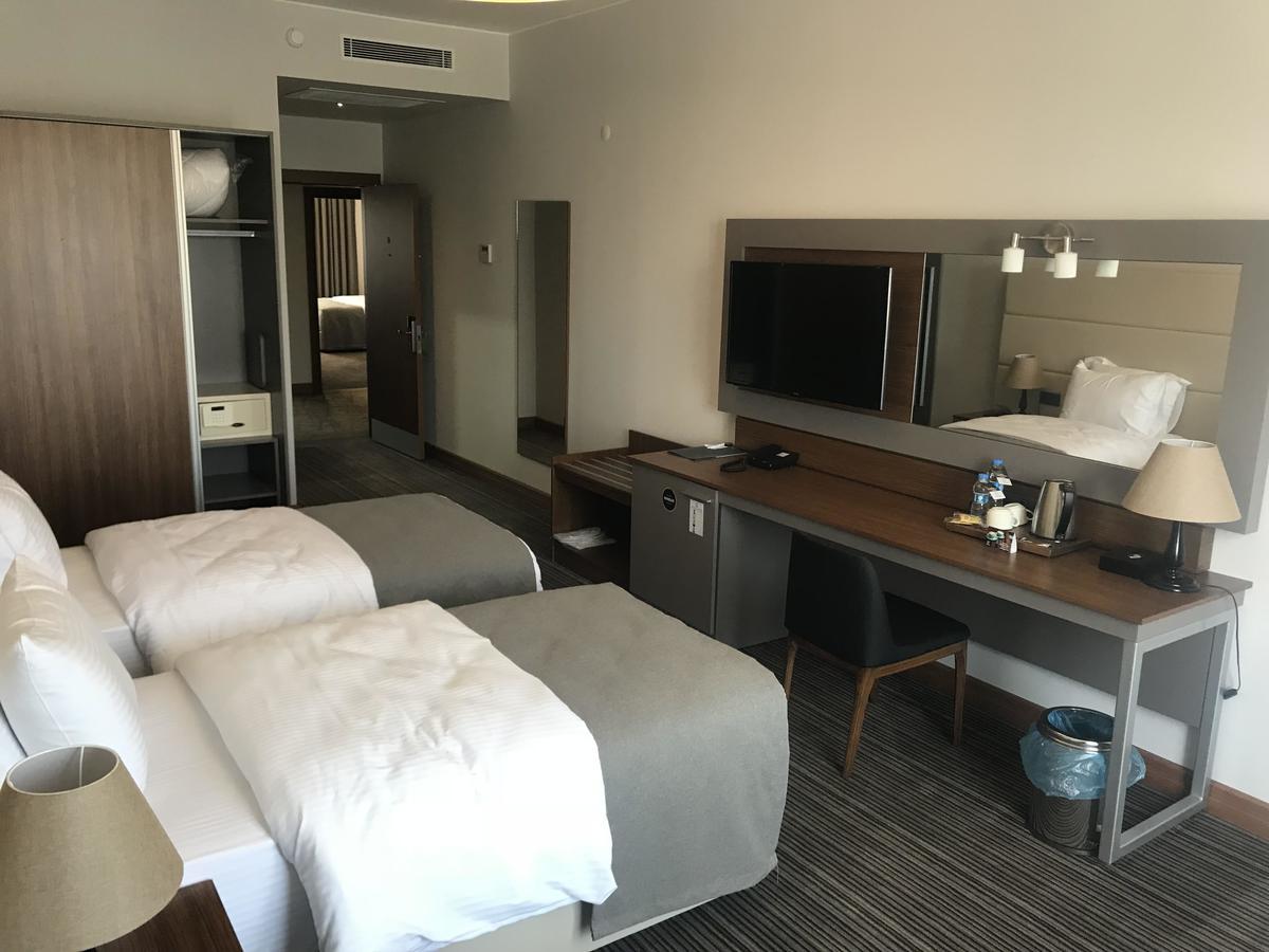 Familya Otel Erbaa Extérieur photo